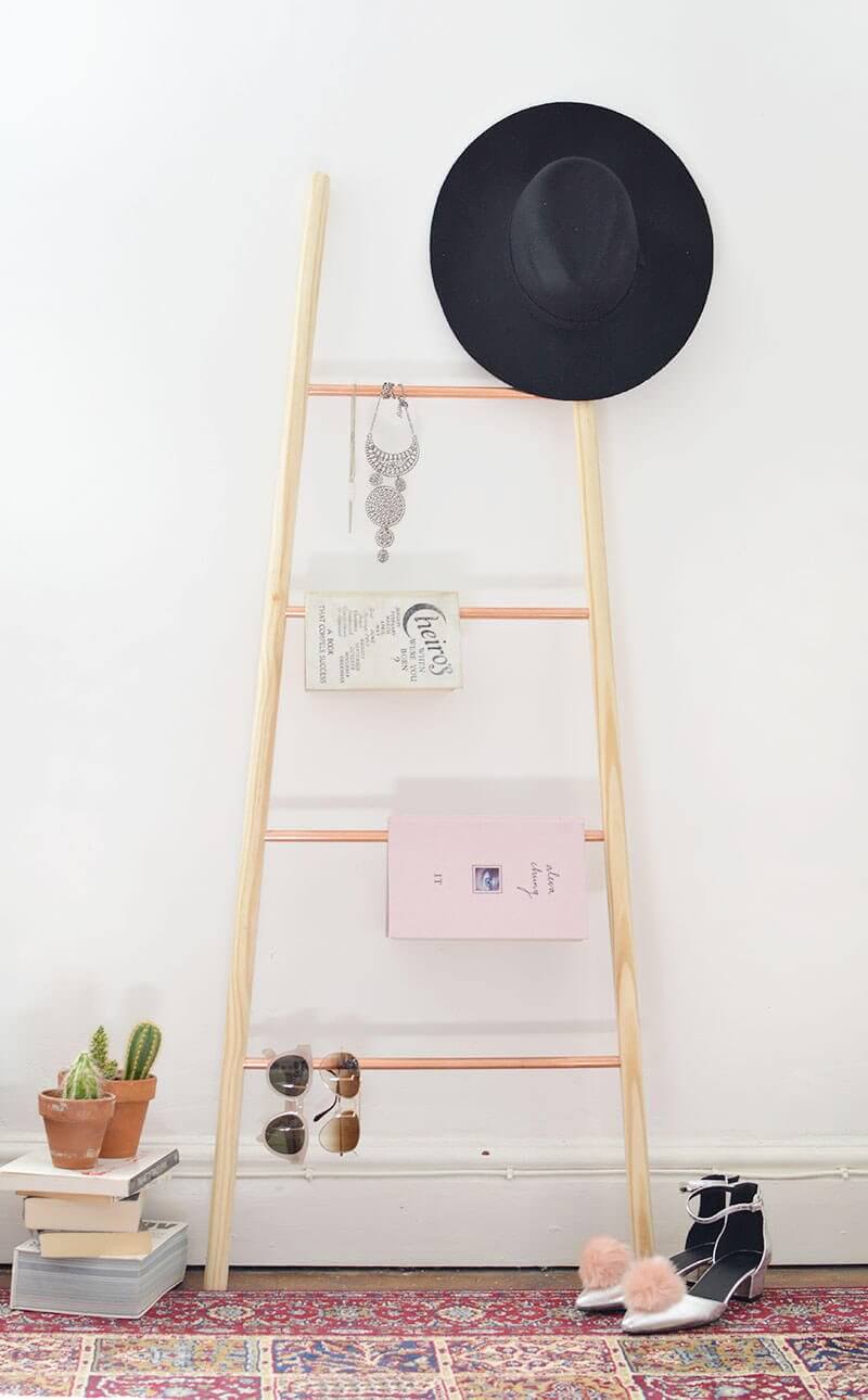 15 Creative Decorating Ideas Using an Old Wooden Ladder - LightLady Studio
