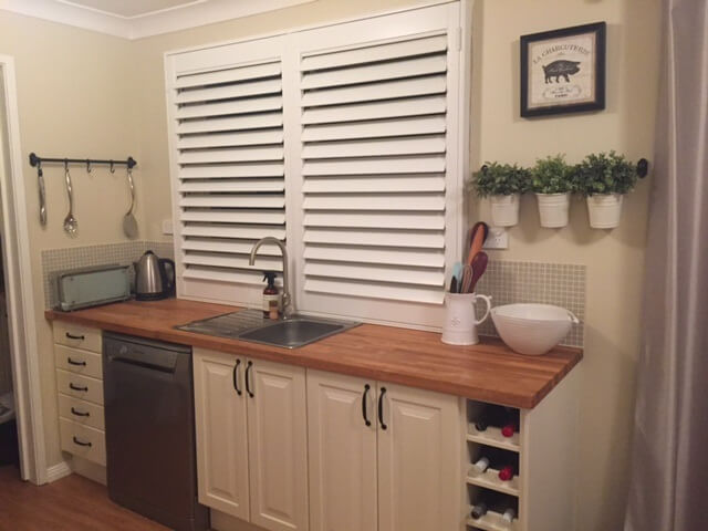 plantation-shutters-kitchen