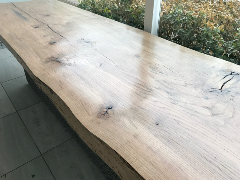 DIY Outdoor Live Edge Table