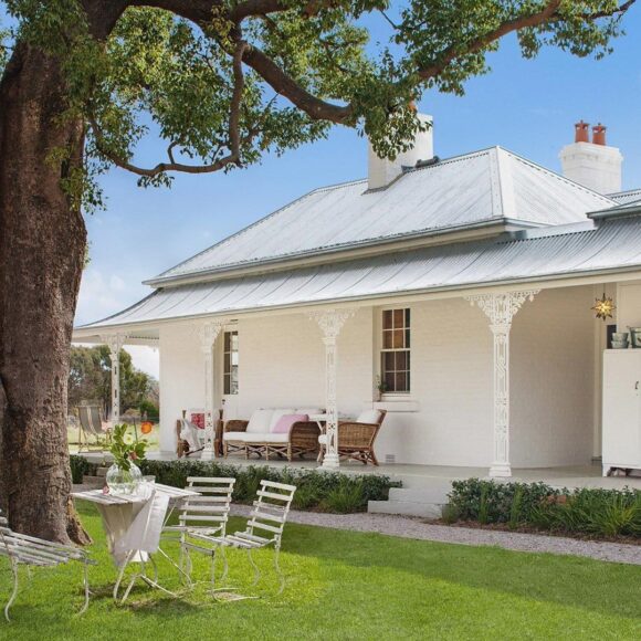 Stunning Sunday: 130 year old farmhouse in the heart of the Mudgee