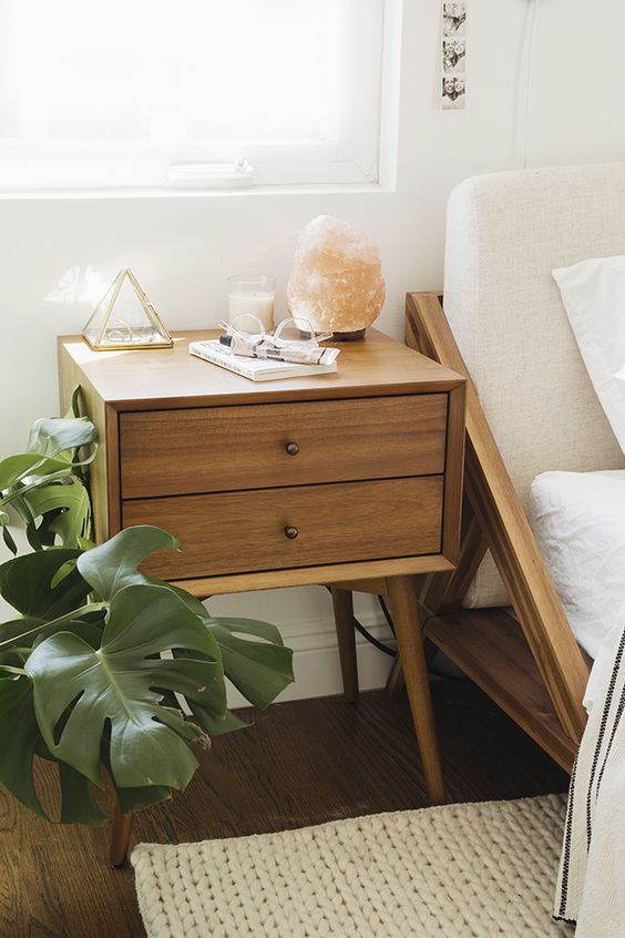 Plant bedside deals table