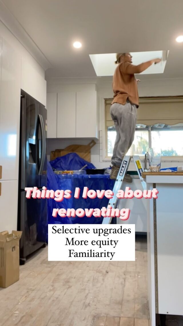 Pros of Renovating ⤵️

✏️Selective Upgrades:
	•	Keep features (like high ceilings and wooden floorboards) that modern homes might lack.
	•	Save money by only changing what’s necessary, preserving the home’s character.

✏️Increased Property Value (boo yeah!)
	•	Upgrades can significantly boost your home’s market value, especially in desirable locations.
	•	Consult with a local real estate agent for a detailed insight into potential value increases.

✏️Familiarity and Convenience:
	•	Stay in the neighbourhood you love, with established connections to schools, cafes, and more.
	•	Avoid moving to less preferred locations due to land scarcity (expensive!).

❓If you’re a renovator, what do you love about it (come on there has to be something!) ⤵️
