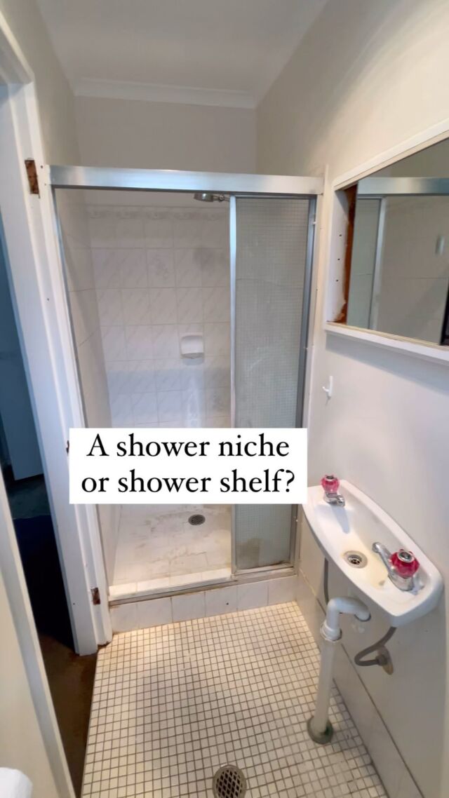 Which do you prefer? A niche or a wall shelf?

I know it depends on layout and space. The shelf is always my pick because it feels better, no other reason really! But a niche is perfect if you have a tiny shower (like this ensuite). 

I prefer the mitred tile edges and using the same tile as the wall inside the niche. 

Don’t forget shower storage when you’re renovating or building!