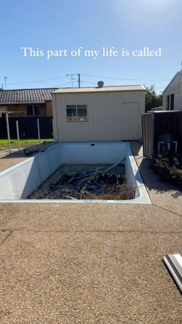 Filling a pool in? Don’t. Actually don’t even buy a house with a non compliant pool that you think will be easy to fill in, because it’s not! 🤣 And especially when the house has no side access and can ONLY be filled by wheelbarrows. 🤣

I can laugh about it now because it’s all said and done. But give me a bathroom or kitchen renovation any day of the week. Renovating is such a joy isn’t it?! Ha!